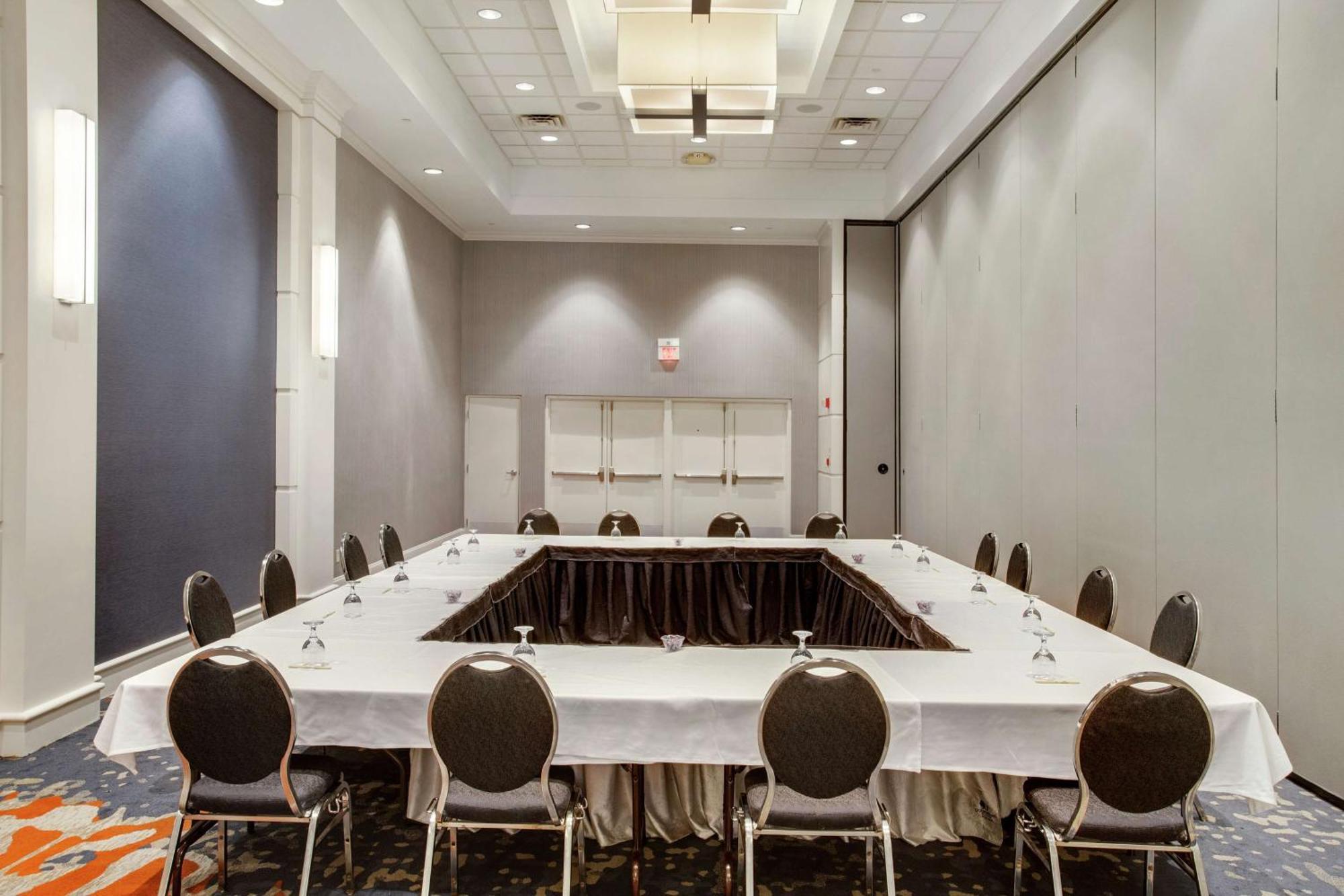 Doubletree By Hilton Little Rock Ξενοδοχείο Εξωτερικό φωτογραφία